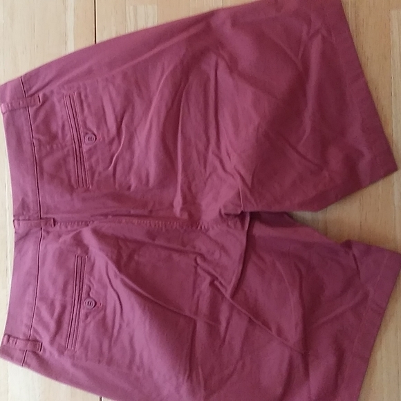 Bonobos flat front shorts. Sugar berry red, size32 - Picture 2 of 4